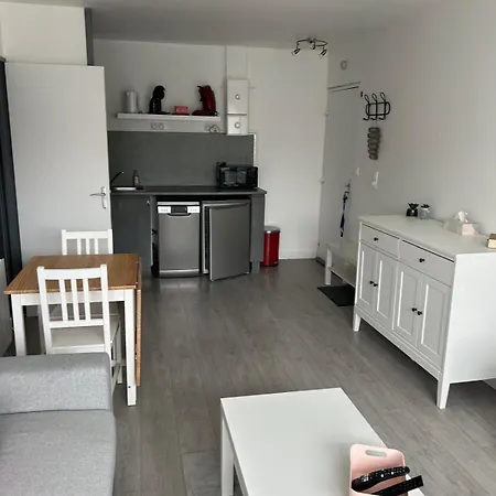 Sur Apartment *